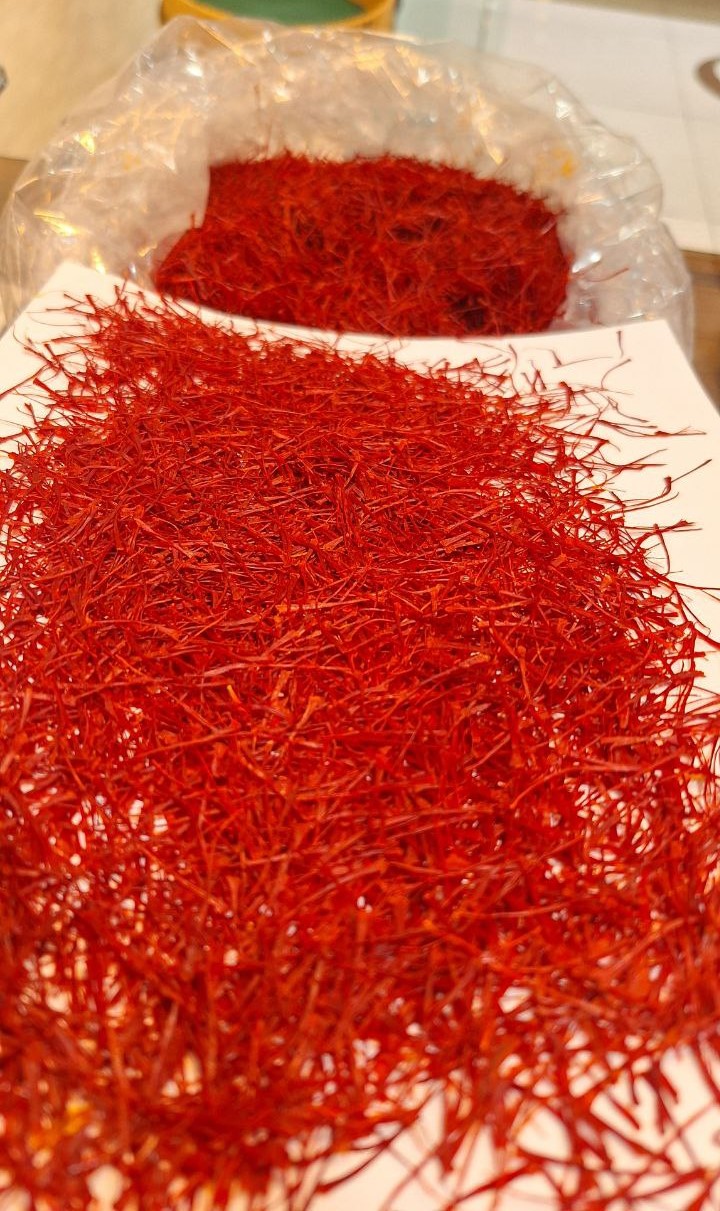 Azhdari Saffron